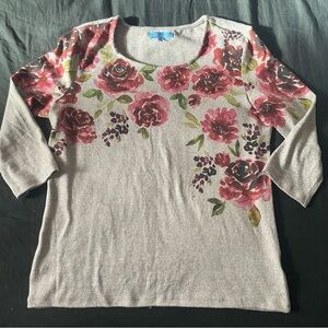 4/$20 | Penmans Soft Gray Sweater with 3/4 Sleeves and rose print